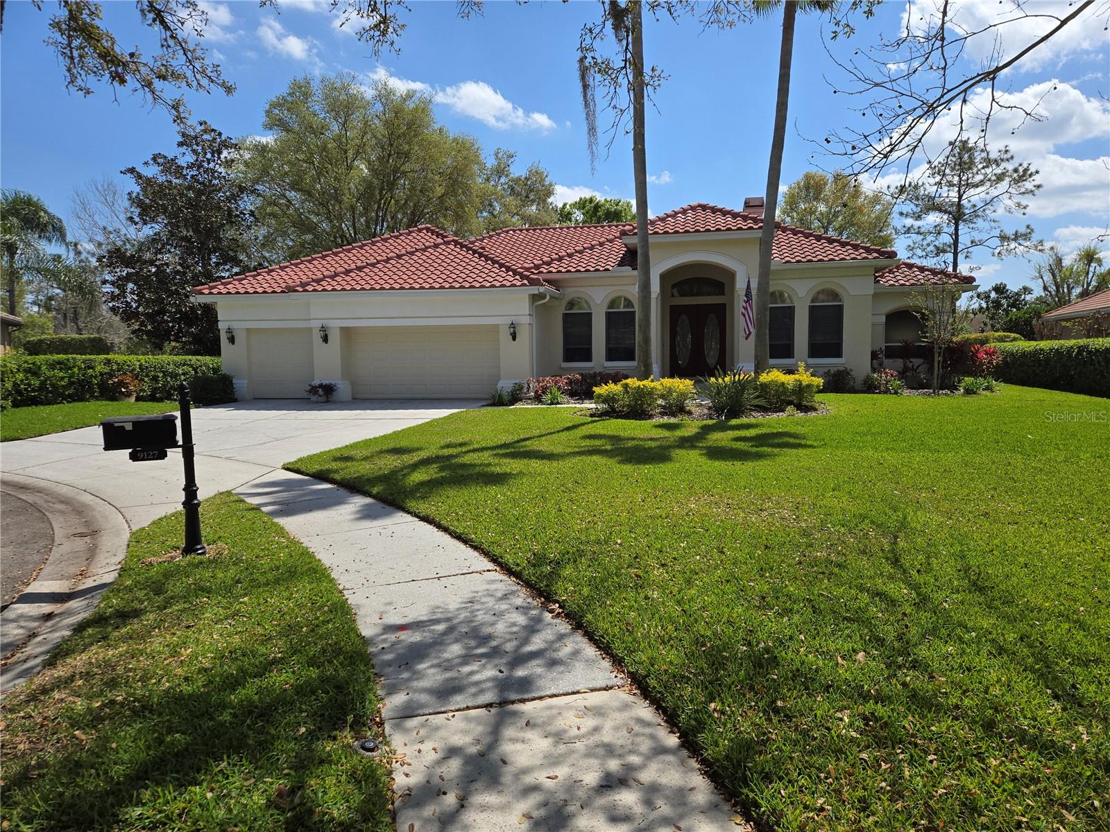 9127 Woodridge Run, Tampa, FL 33647
