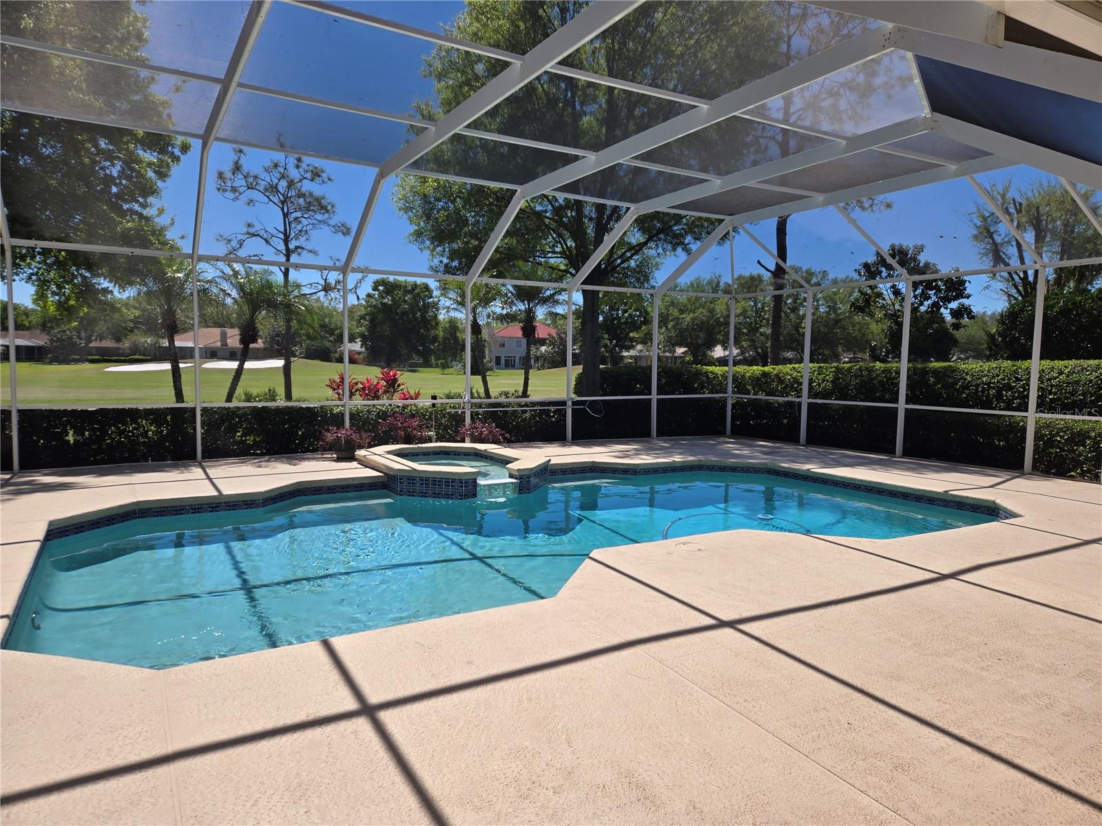 9127 Woodridge Run, Tampa, FL 33647