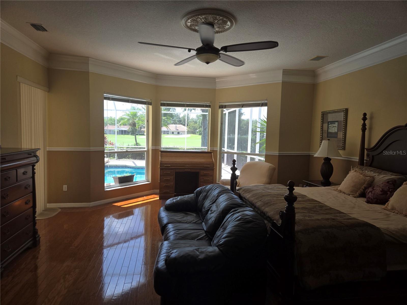 9127 Woodridge Run, Tampa, FL 33647