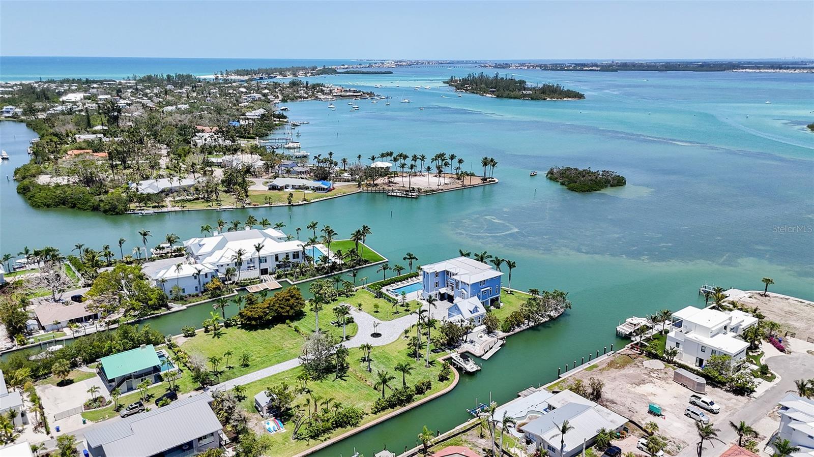 630 De Narvaez, Longboat Key, FL 34228