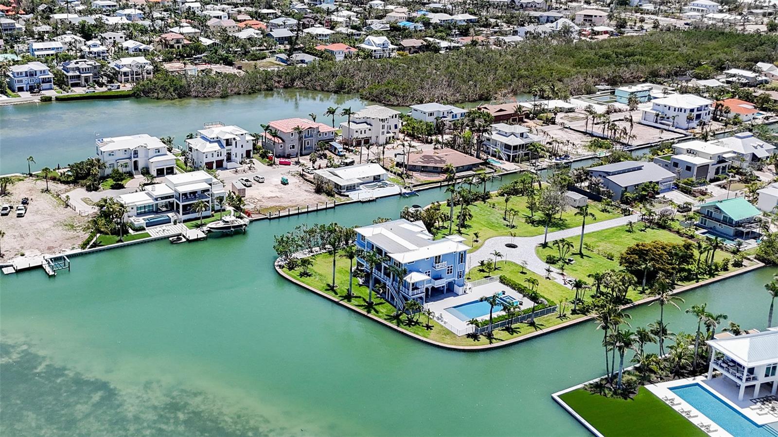630 De Narvaez, Longboat Key, FL 34228