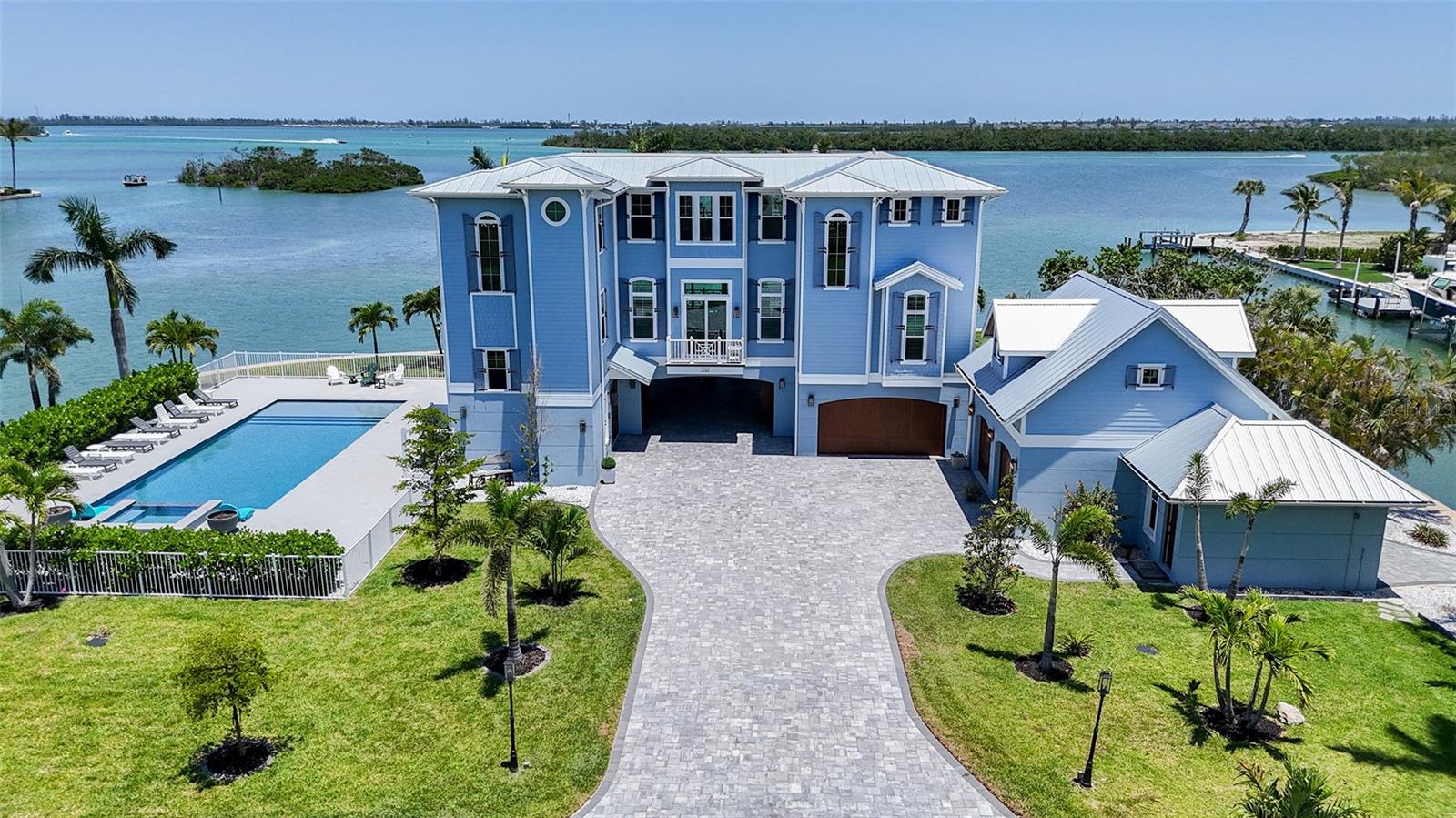 630 De Narvaez, Longboat Key, FL 34228
