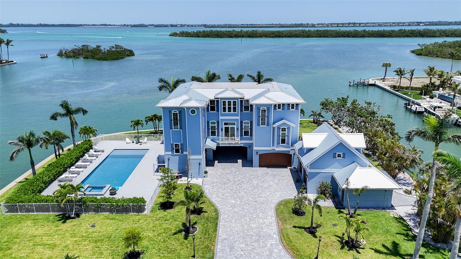 630 De Narvaez, Longboat Key, FL 34228