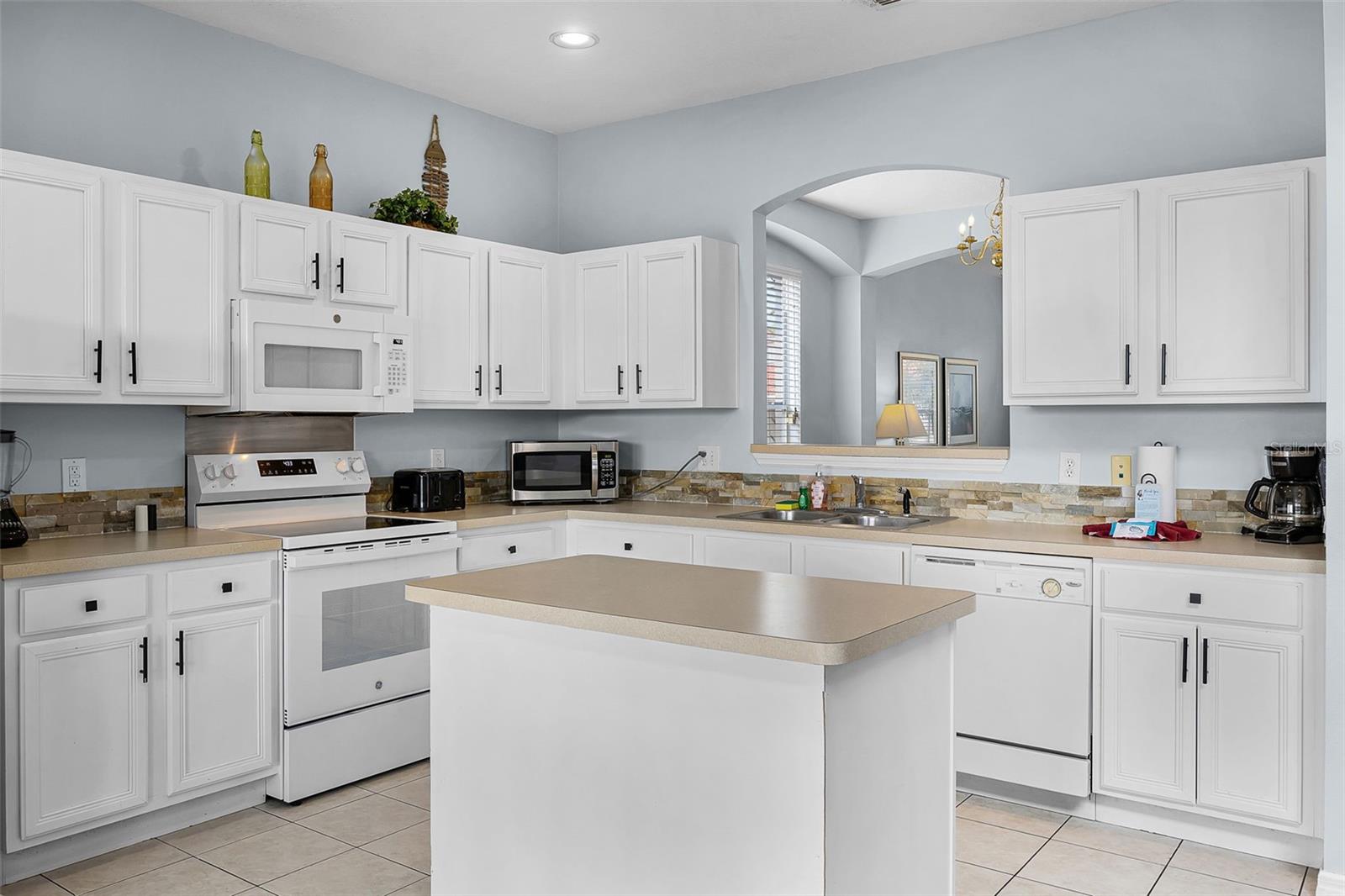 321 Rosso, Davenport, FL 33837