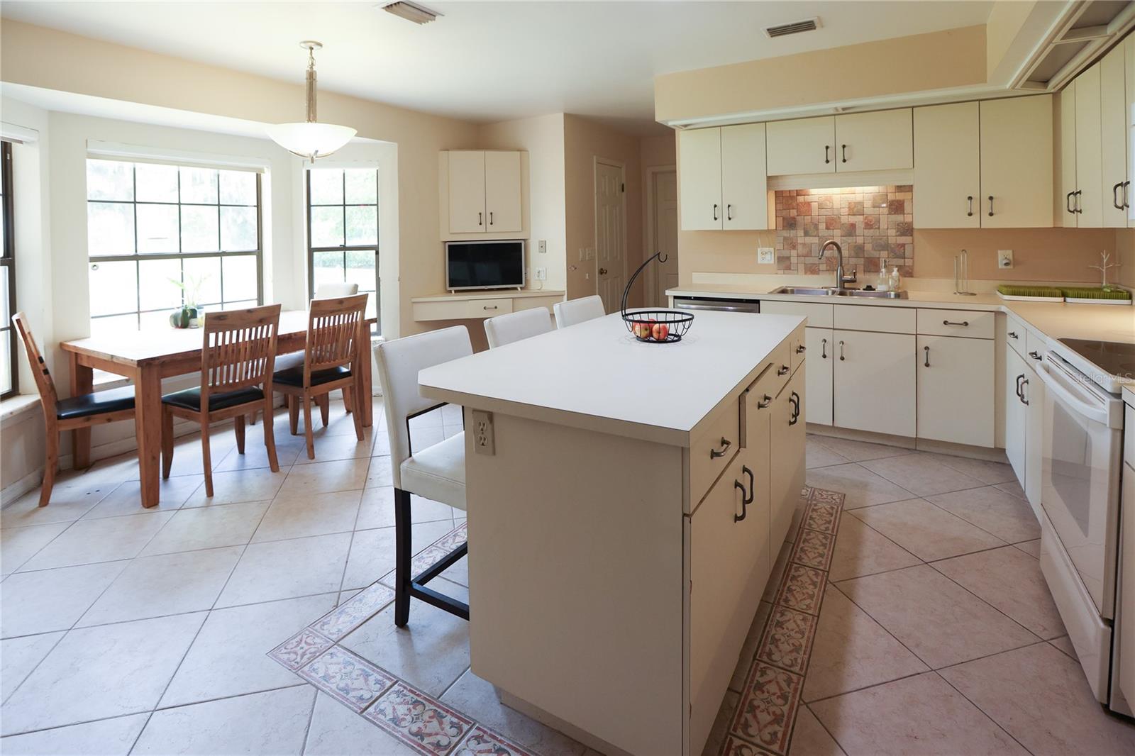 11923 Lake Butler, Windermere, FL 34786