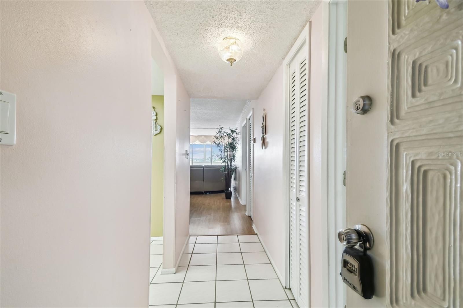 17920 Gulf Unit 208, Redington Shores, FL 33708