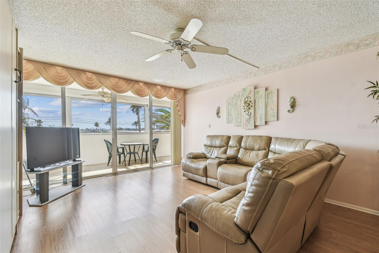 17920 Gulf Unit 208, Redington Shores, FL 33708