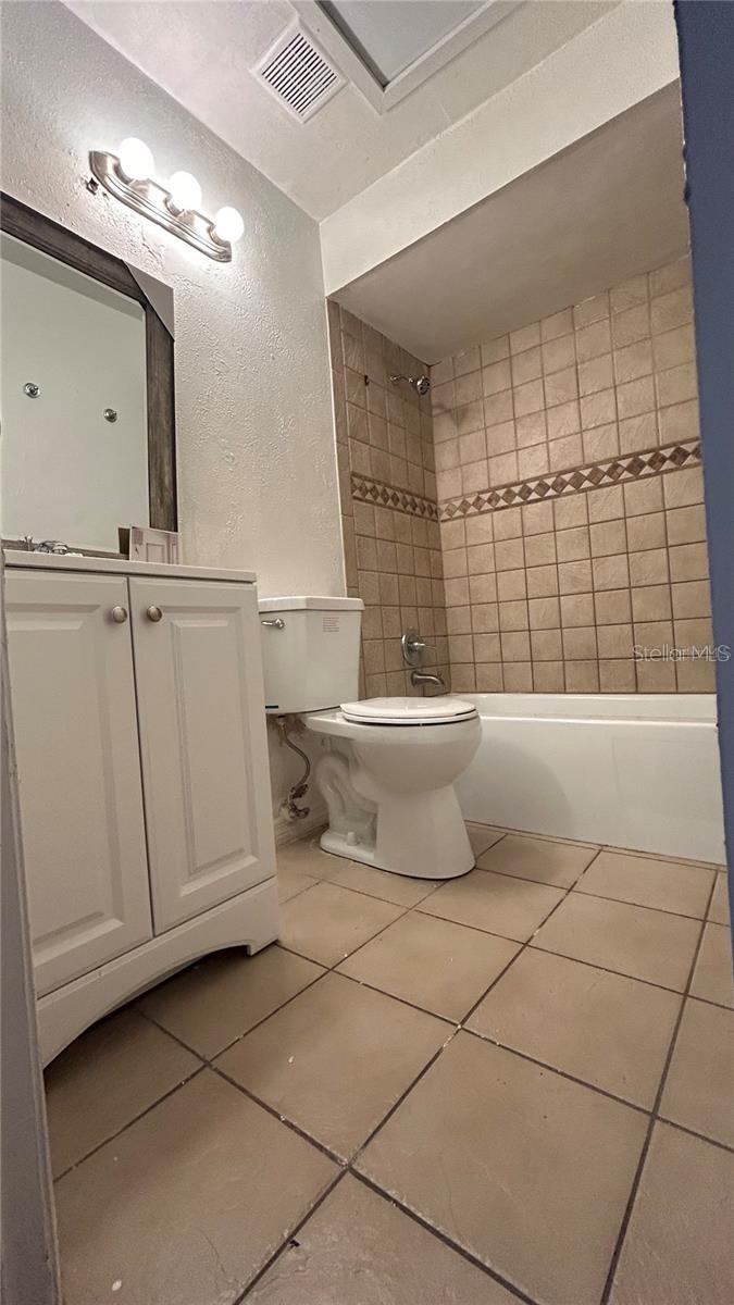 2235 Silver Pines Unit 401, Orlando, FL 32808