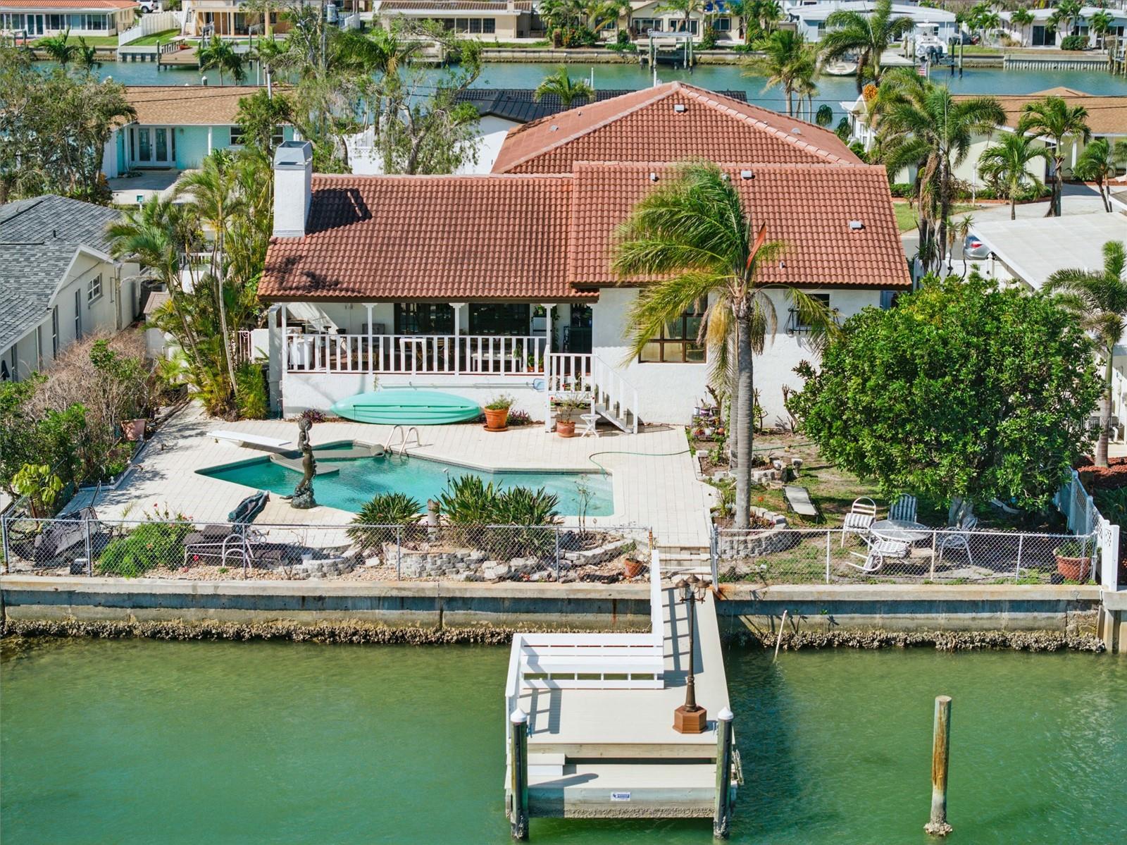 11285 8th, Treasure Island, FL 33706