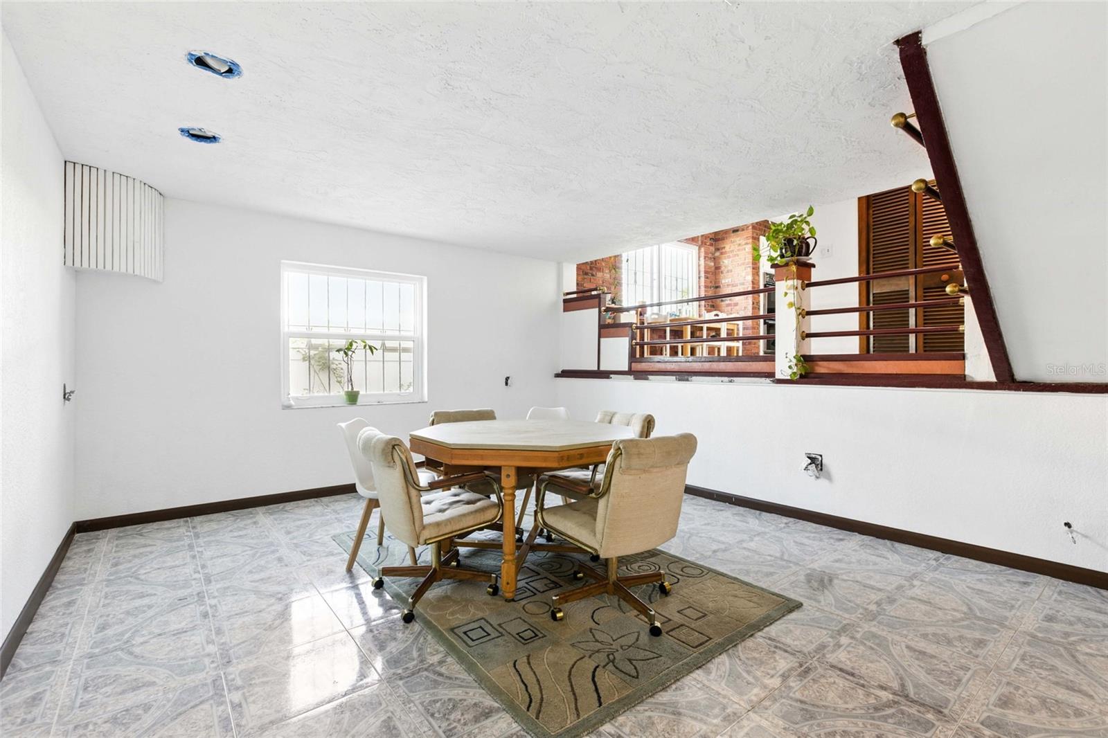 11285 8th, Treasure Island, FL 33706
