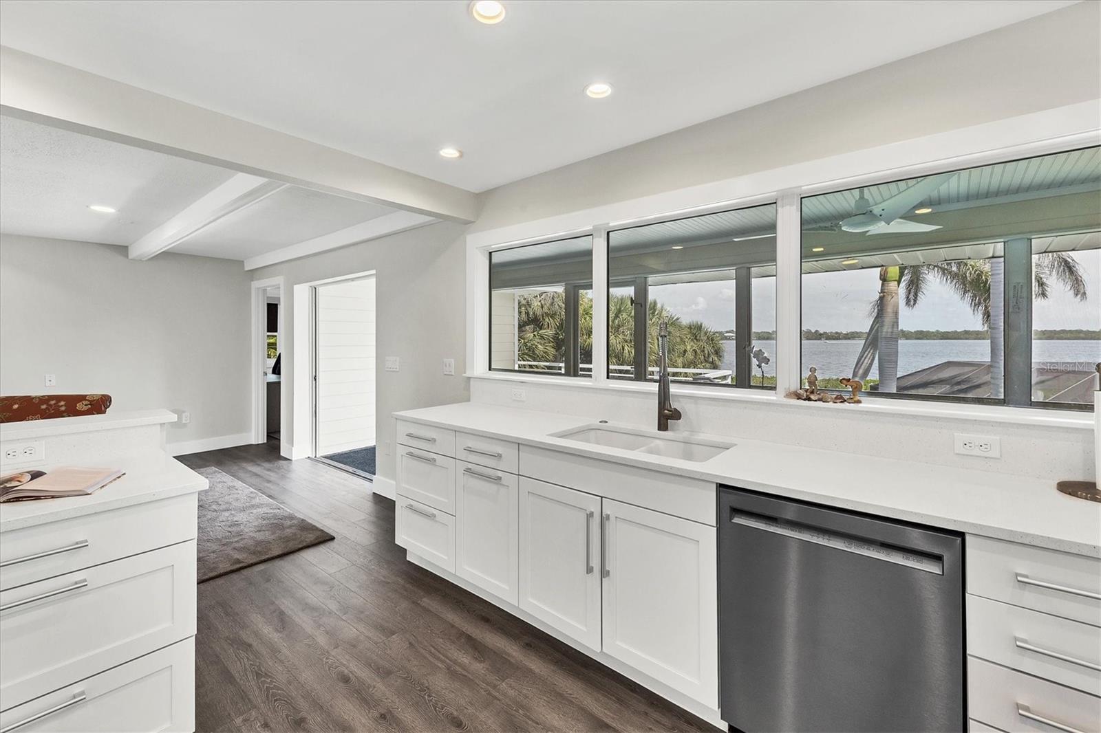 7505 Manasota Key Rd, Englewood, FL 34223