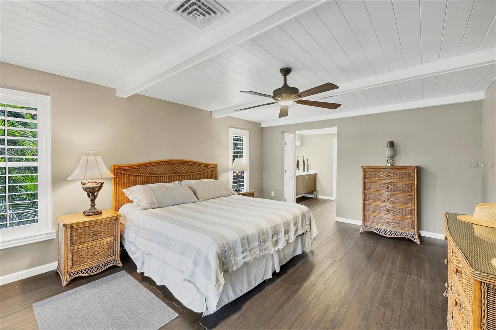 7505 Manasota Key Rd, Englewood, FL 34223