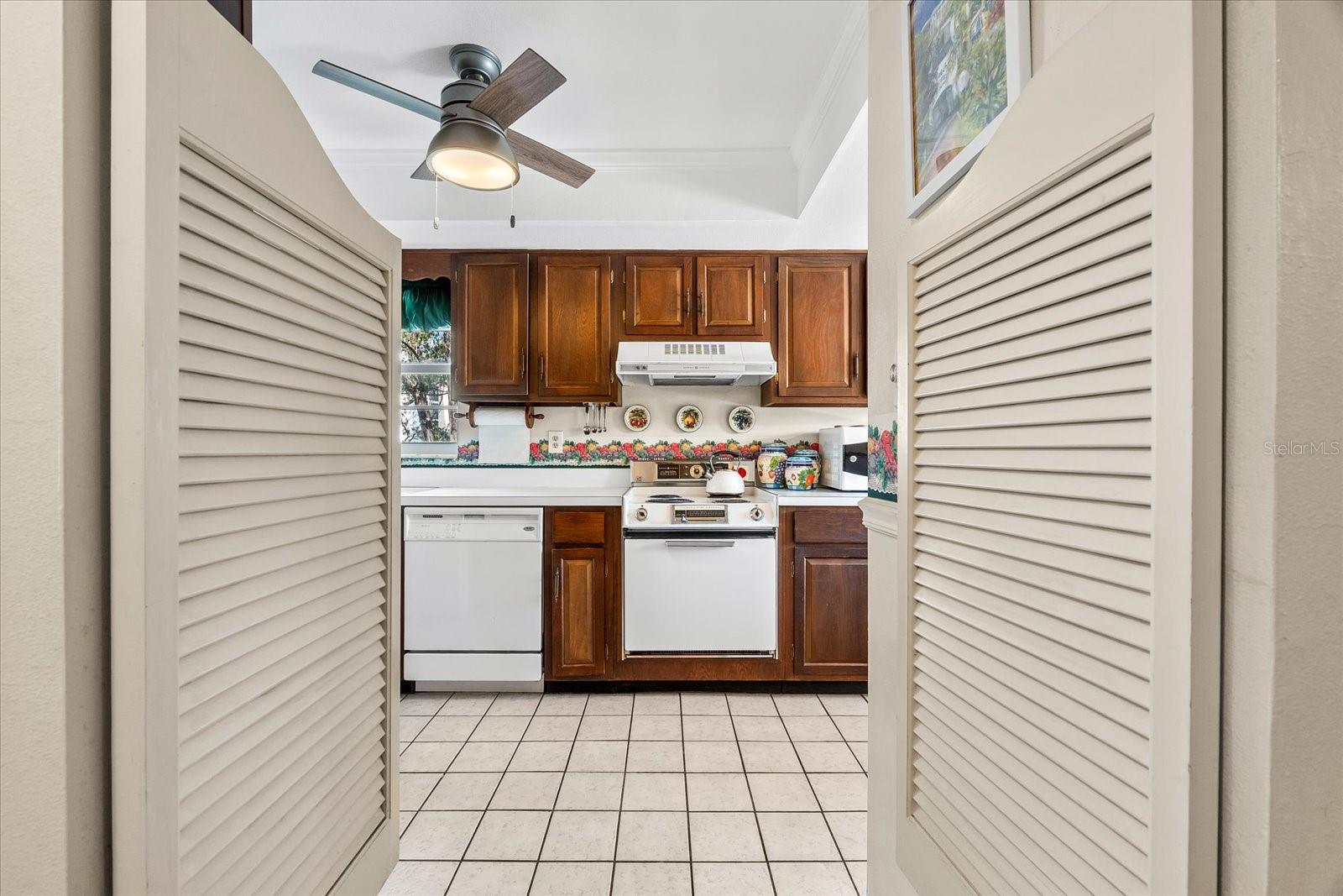 5600 Beach Way Unit 201, Sarasota, FL 34242