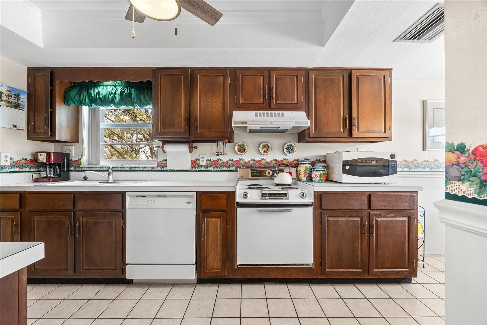 5600 Beach Way Unit 201, Sarasota, FL 34242