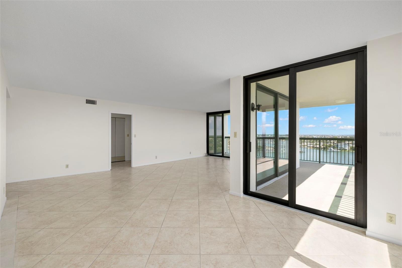 9425 Blind Pass Unit 1008, St Pete Beach, FL 33706