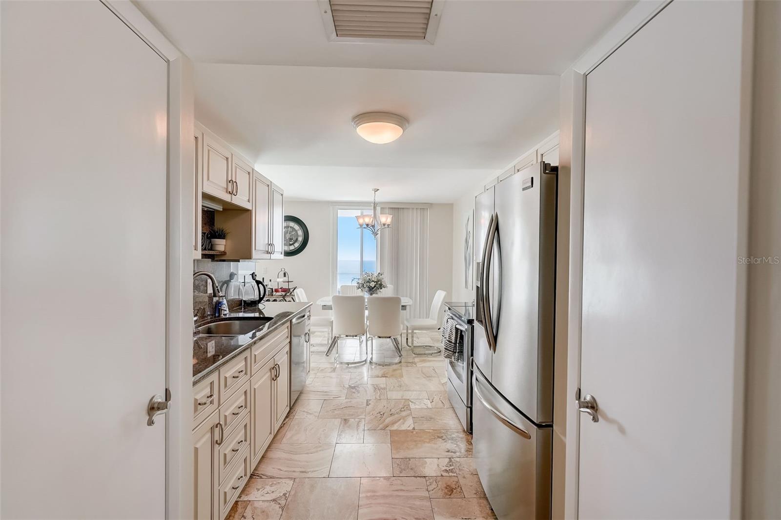 2425 Gulf of Mexico Unit 14b, Longboat Key, FL 34228