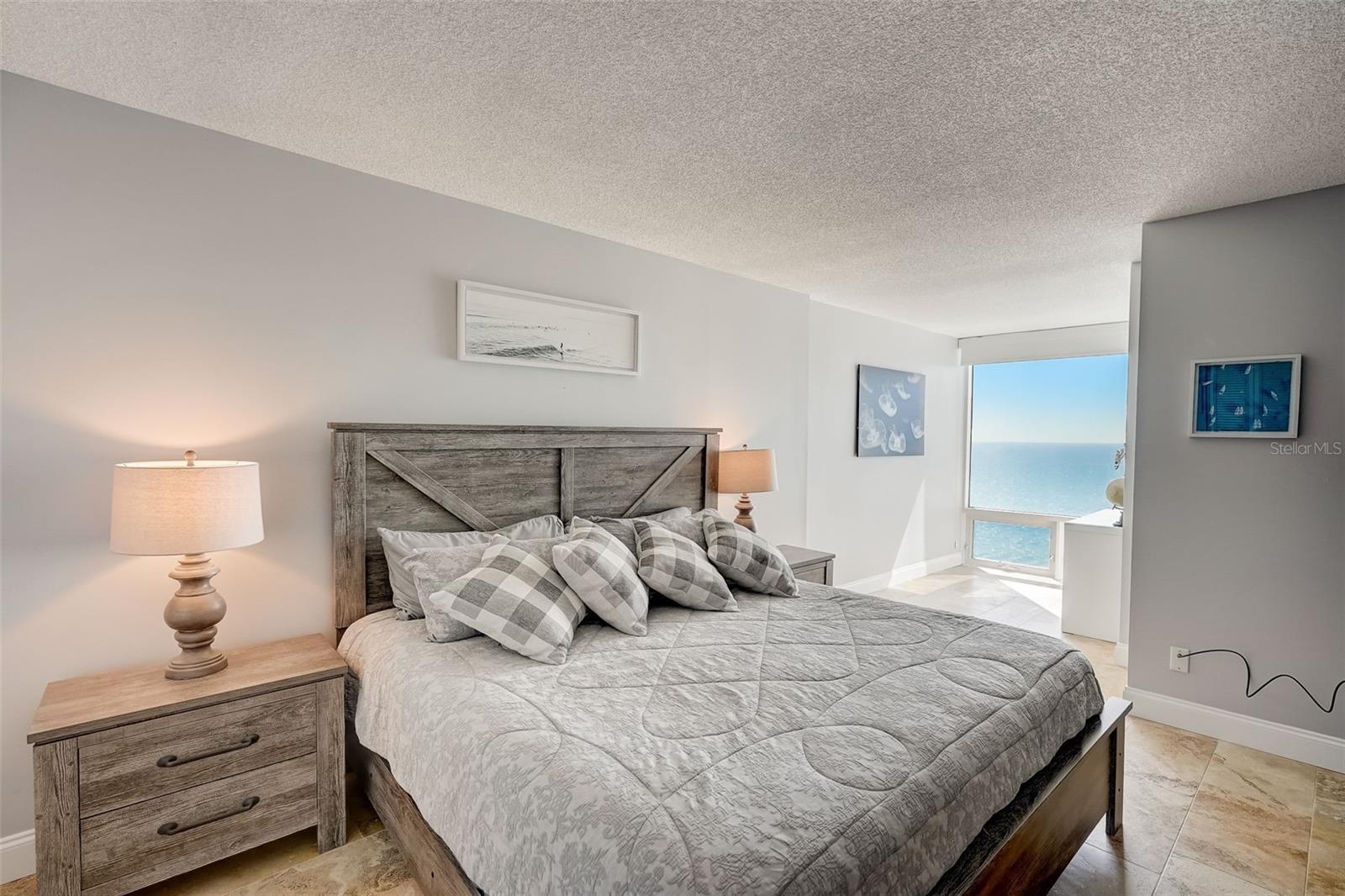 2425 Gulf of Mexico Unit 14b, Longboat Key, FL 34228
