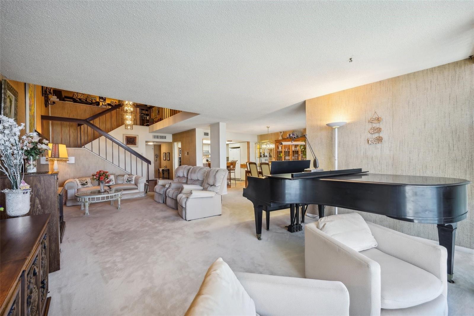 7400 Sun Island Unit 802, South Pasadena, FL 33707