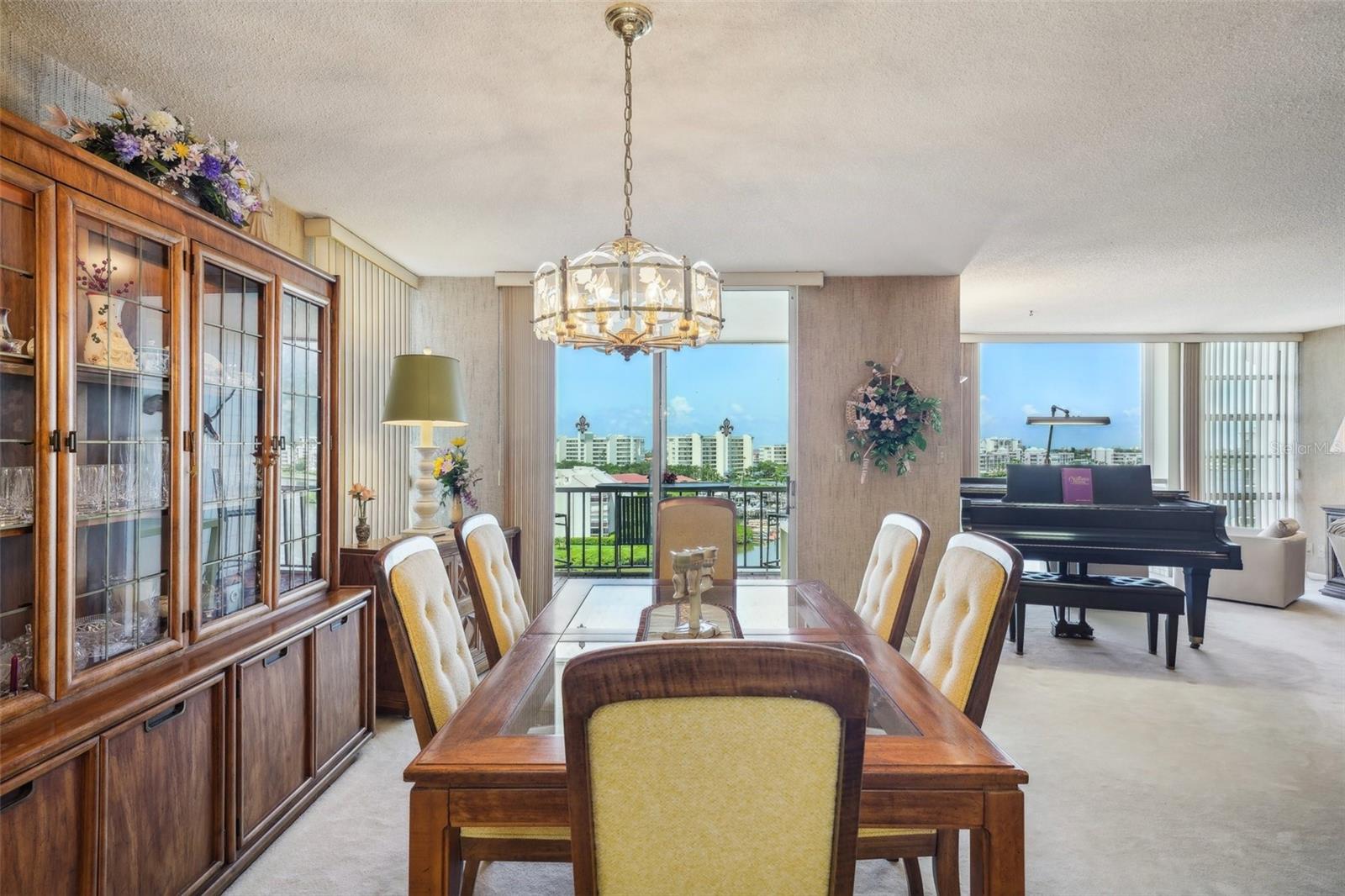 7400 Sun Island Unit 802, South Pasadena, FL 33707