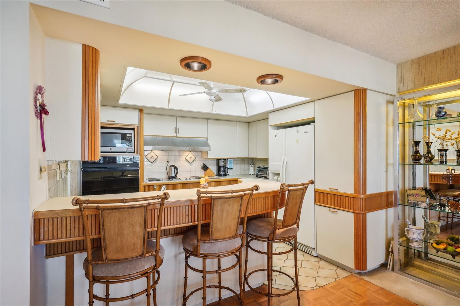 7400 Sun Island Unit 802, South Pasadena, FL 33707