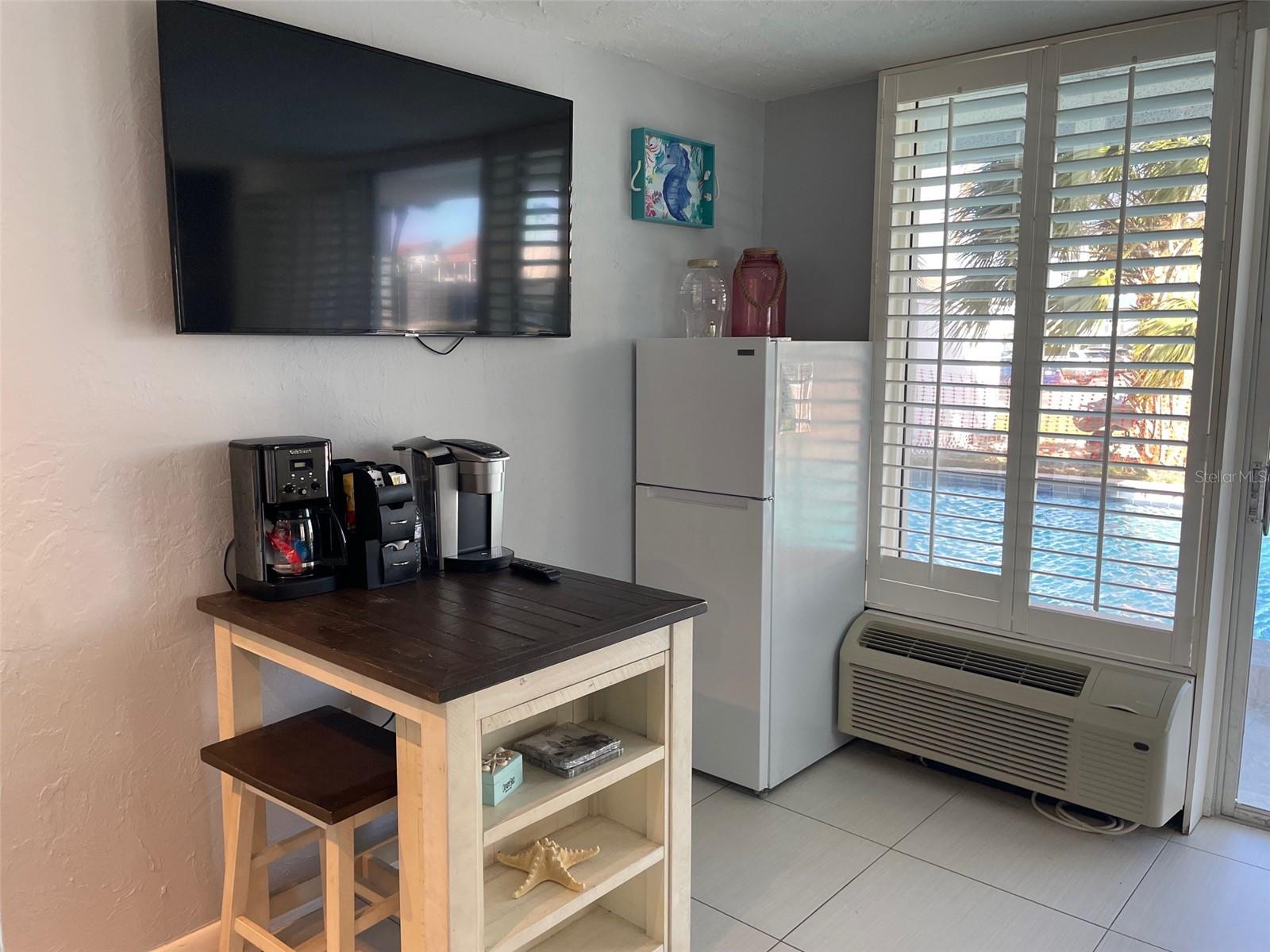 800 Bayway Unit 14, Clearwater Beach, FL 33767