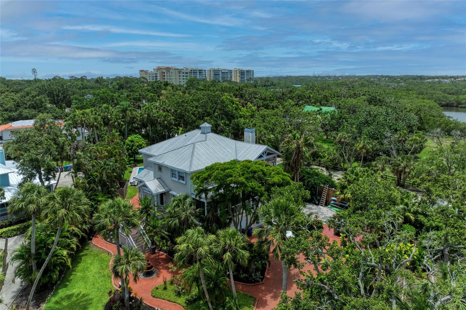 8963 Fishermens Bay, Sarasota, FL 34231