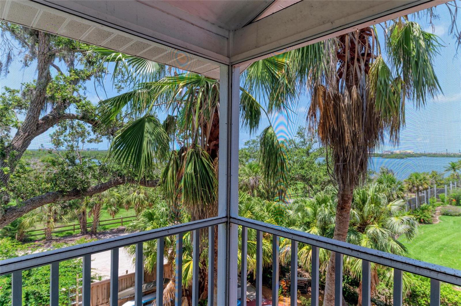 8963 Fishermens Bay, Sarasota, FL 34231