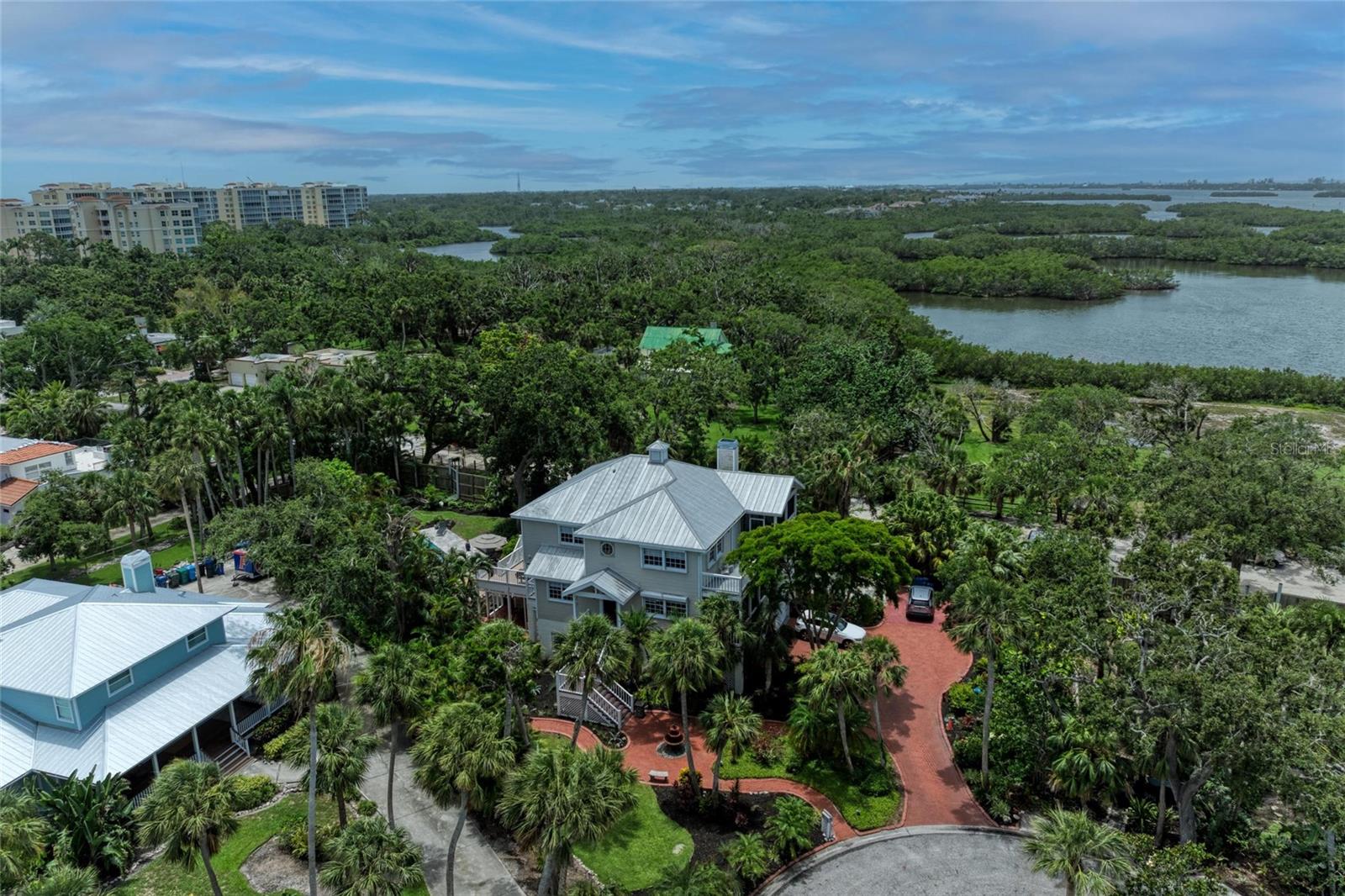 8963 Fishermens Bay, Sarasota, FL 34231