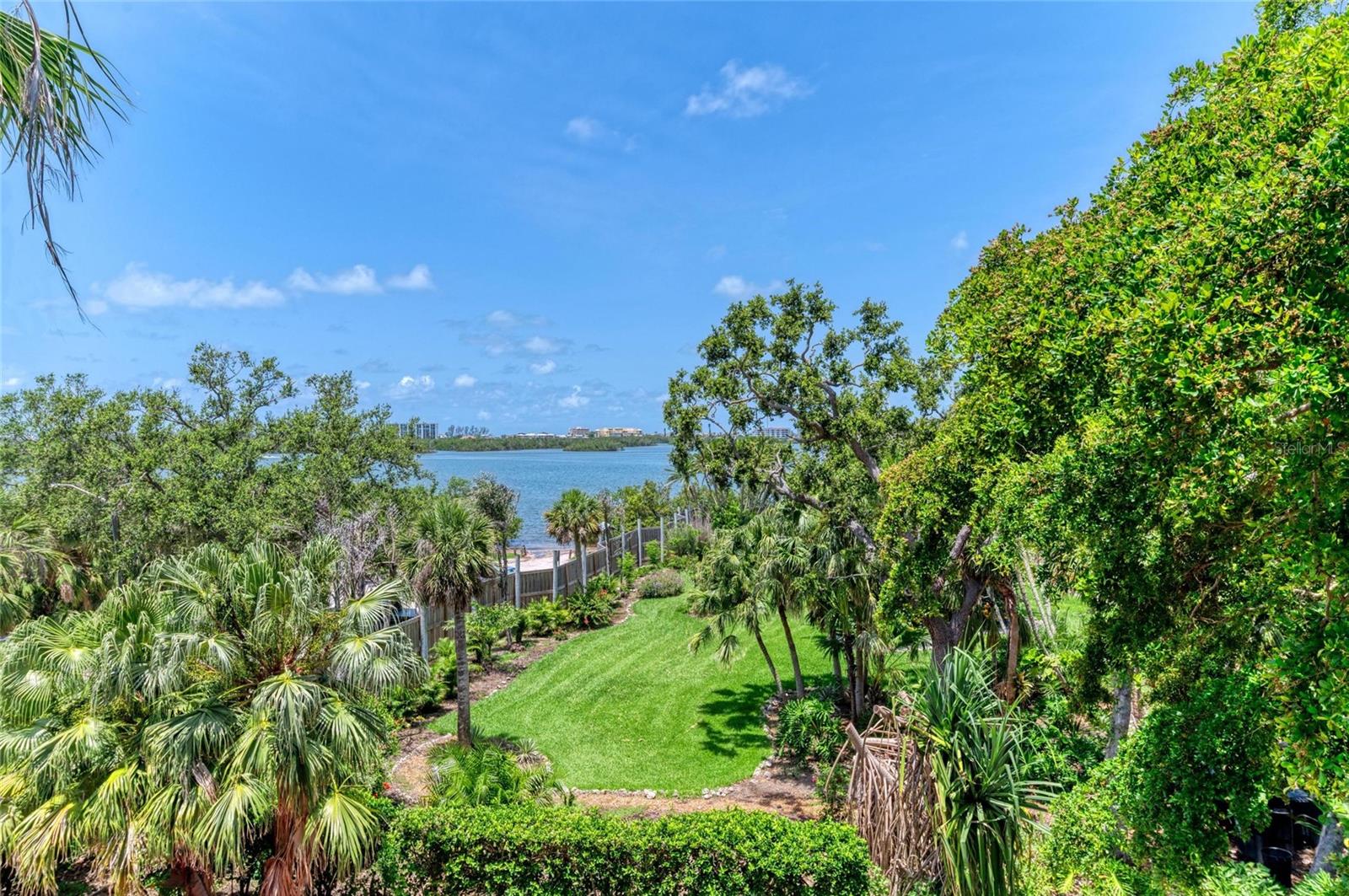 8963 Fishermens Bay, Sarasota, FL 34231