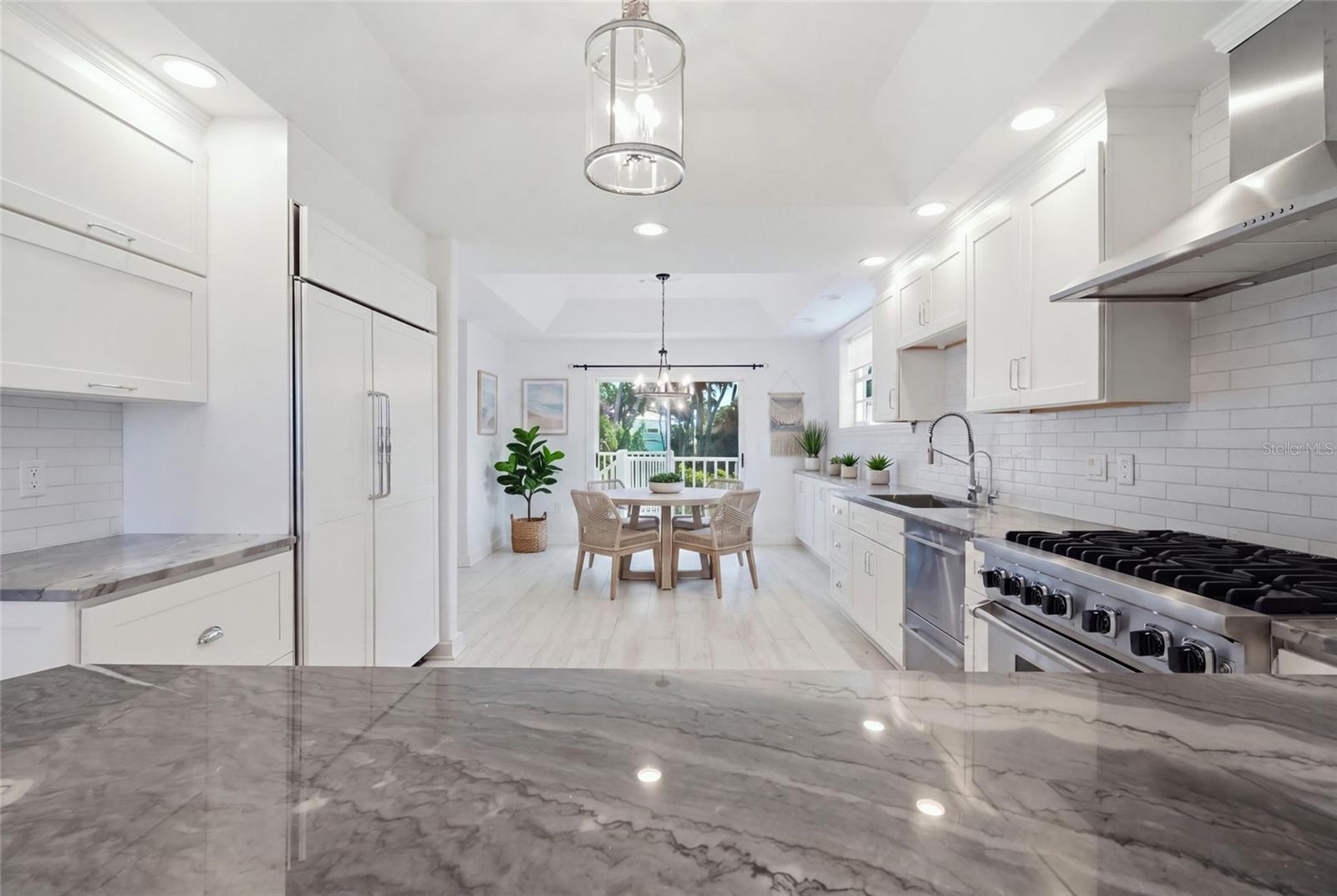 8963 Fishermens Bay, Sarasota, FL 34231