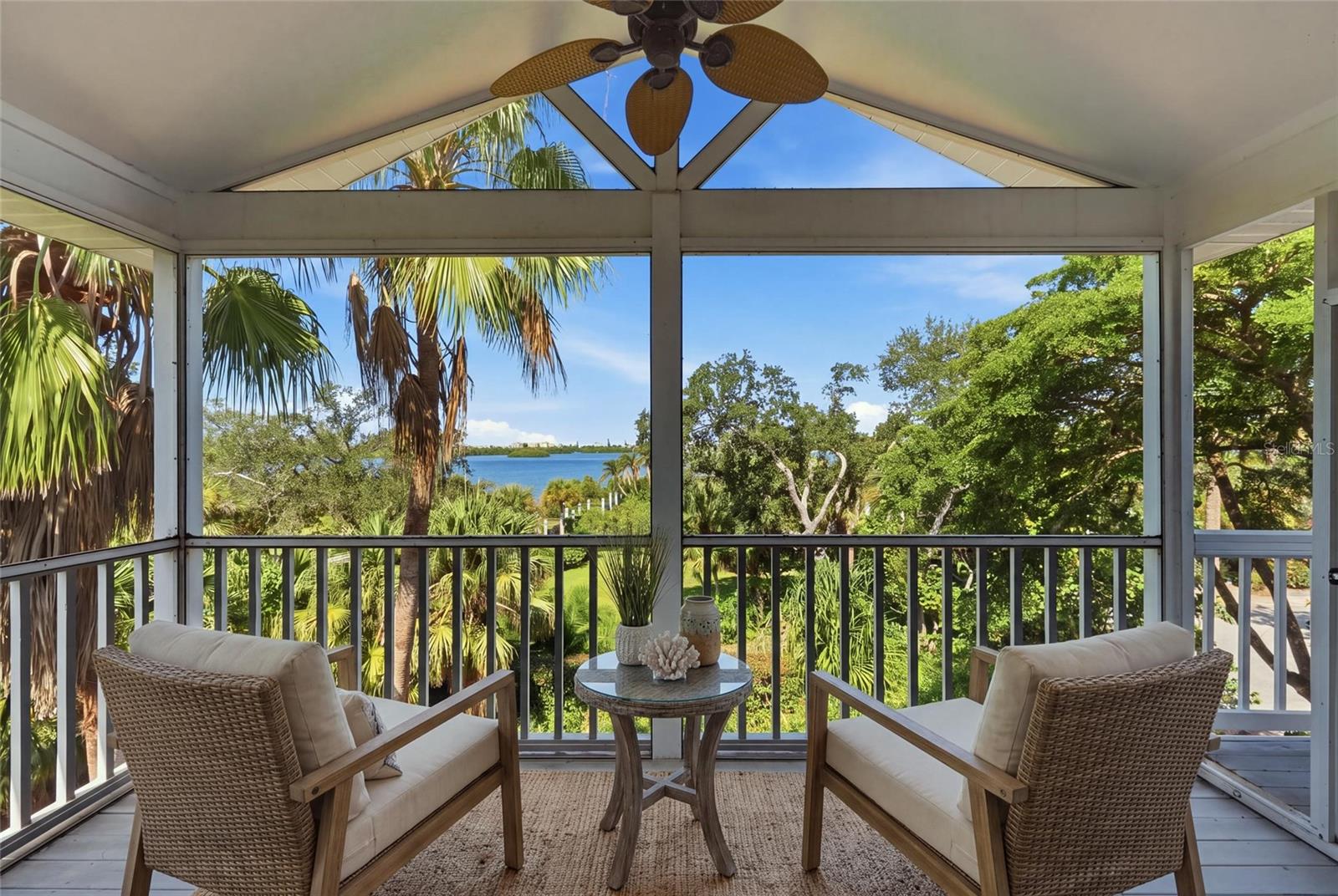 8963 Fishermens Bay, Sarasota, FL 34231