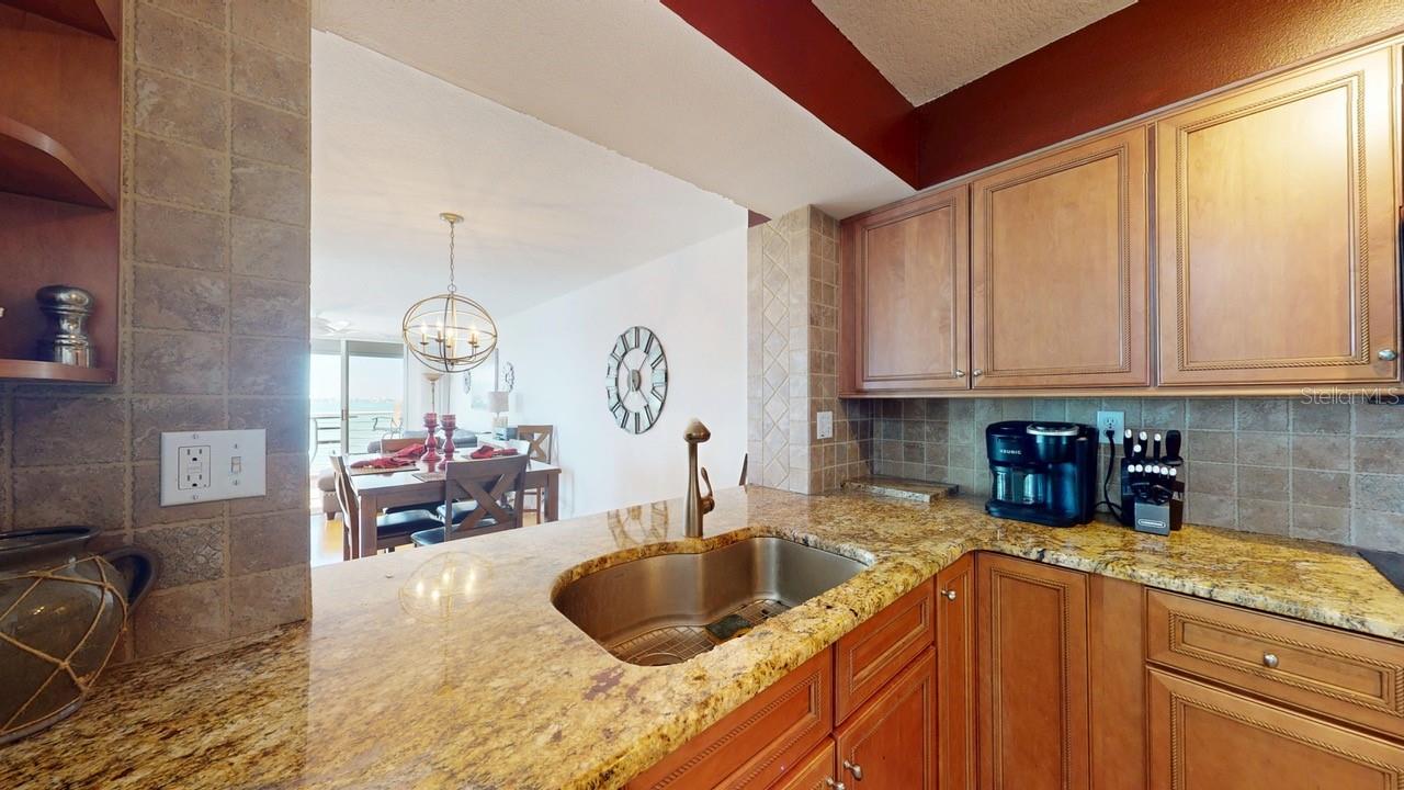 6105 Bahia del Mar Unit 682, St Petersburg, FL 33715