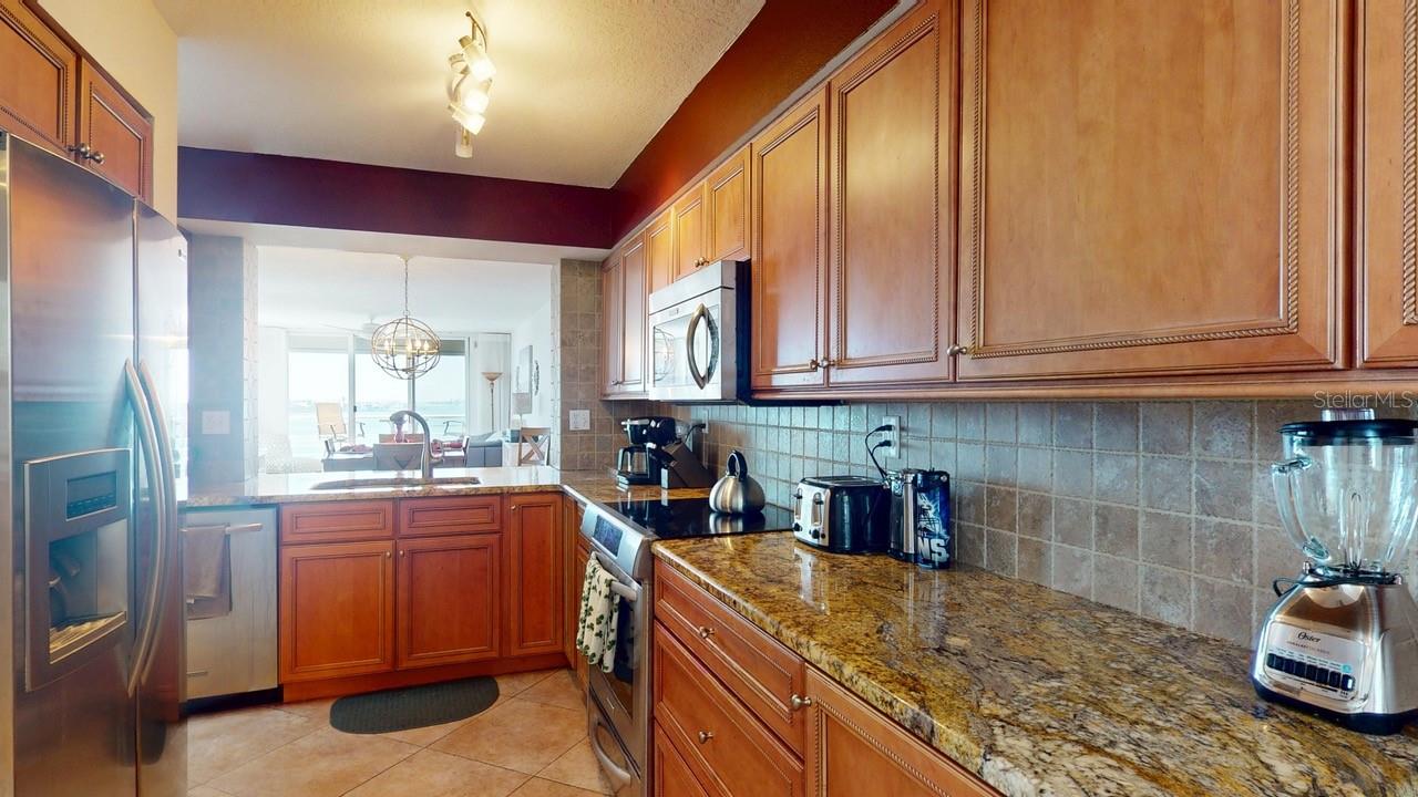 6105 Bahia del Mar Unit 682, St Petersburg, FL 33715