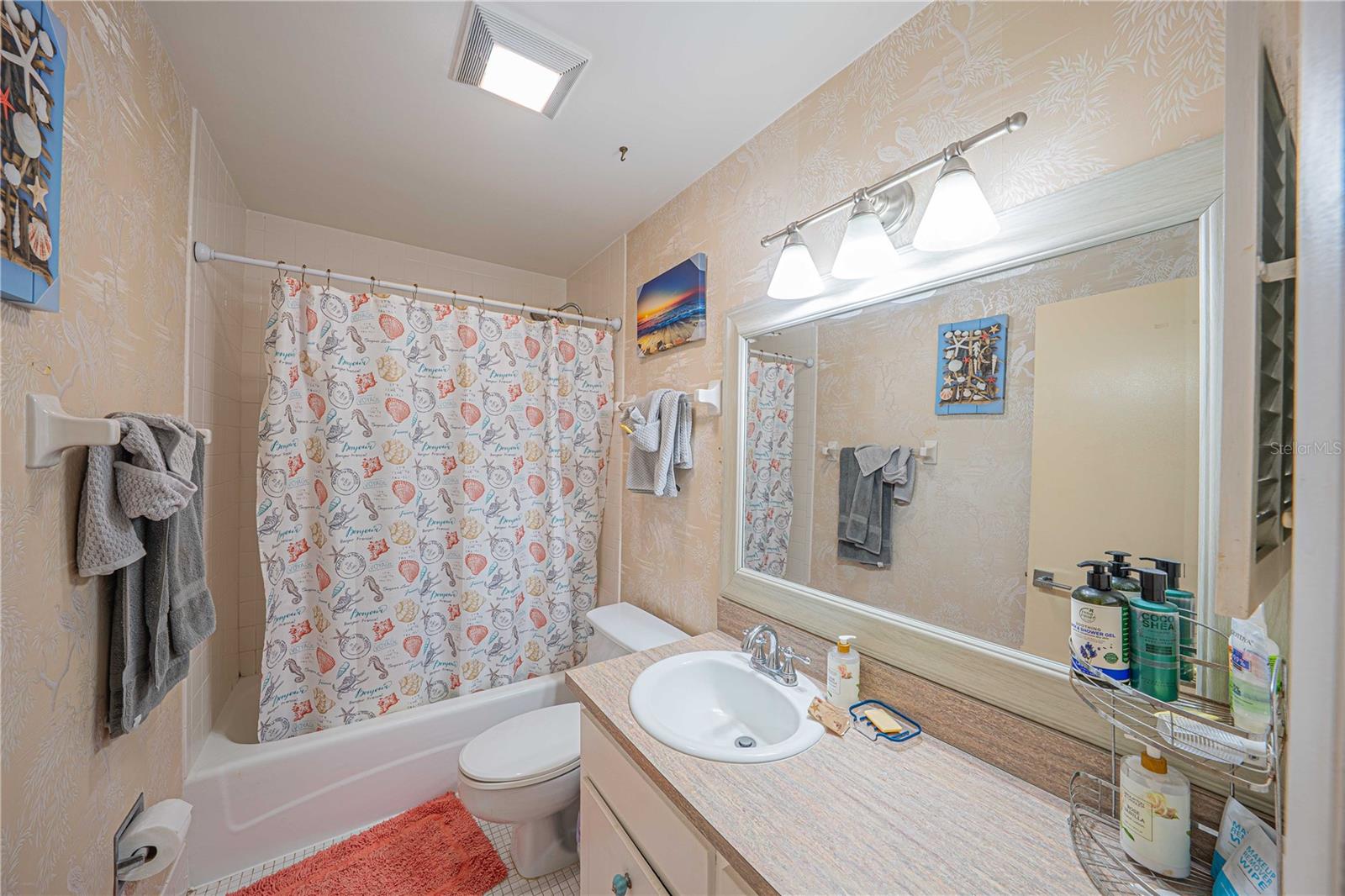 3615 Atlantic Unit 211, Daytona Beach, FL 32118