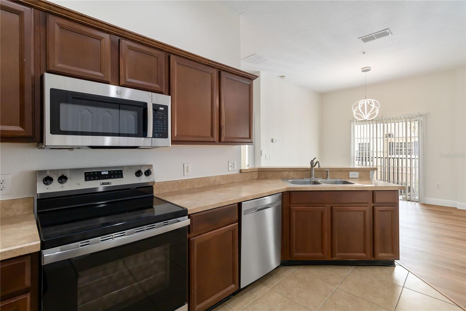 6484 Goldenrod Unit 41a, Orlando, FL 32822