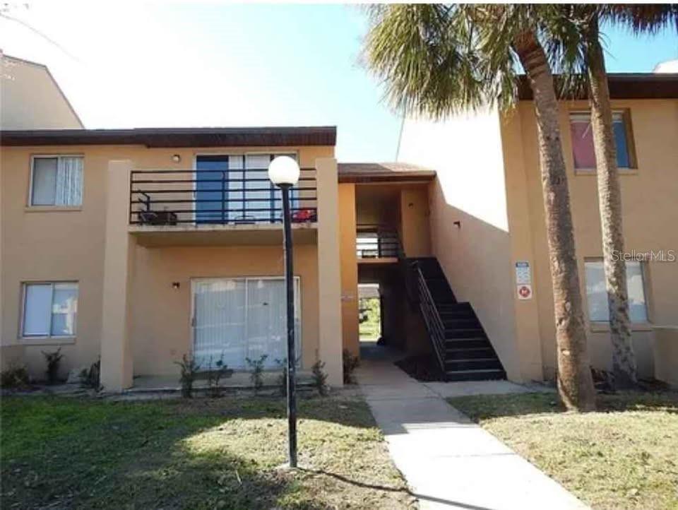 5220 Via Hacienda Unit 212, Orlando, FL 32839