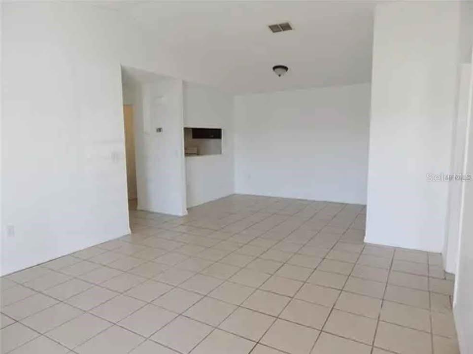 5220 Via Hacienda Unit 212, Orlando, FL 32839