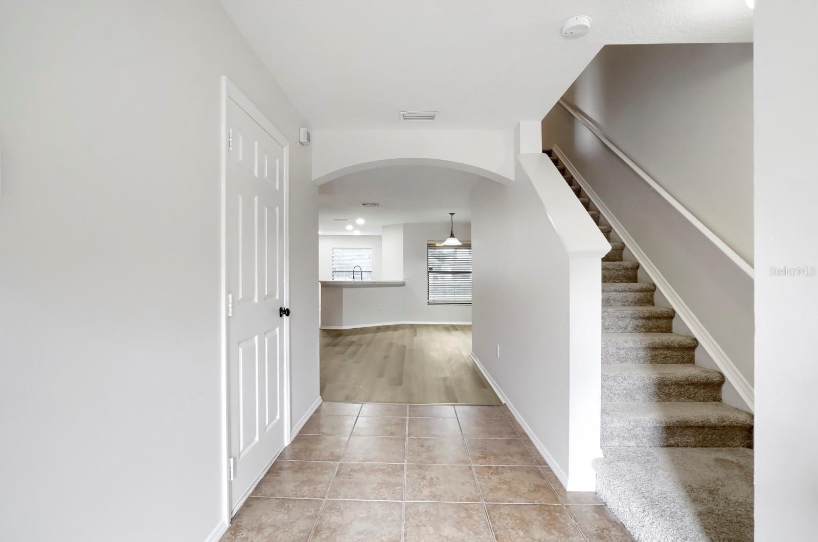 2453 Edgewater Falls, Brandon, FL 33511