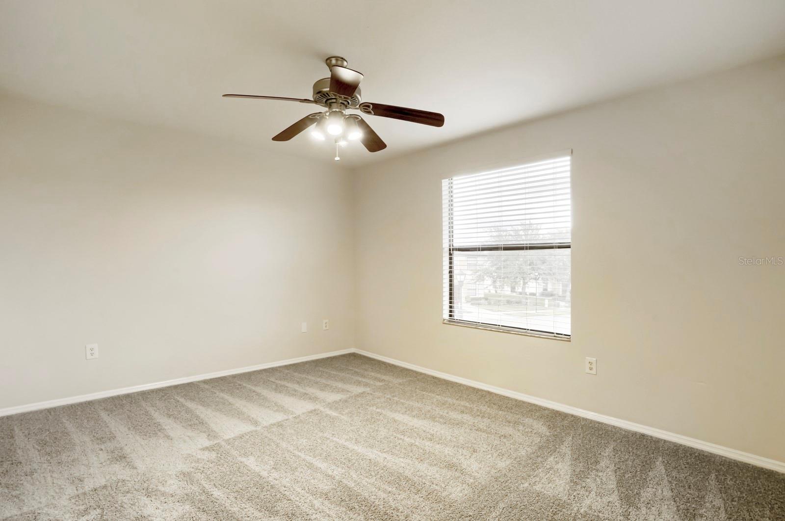 2453 Edgewater Falls, Brandon, FL 33511
