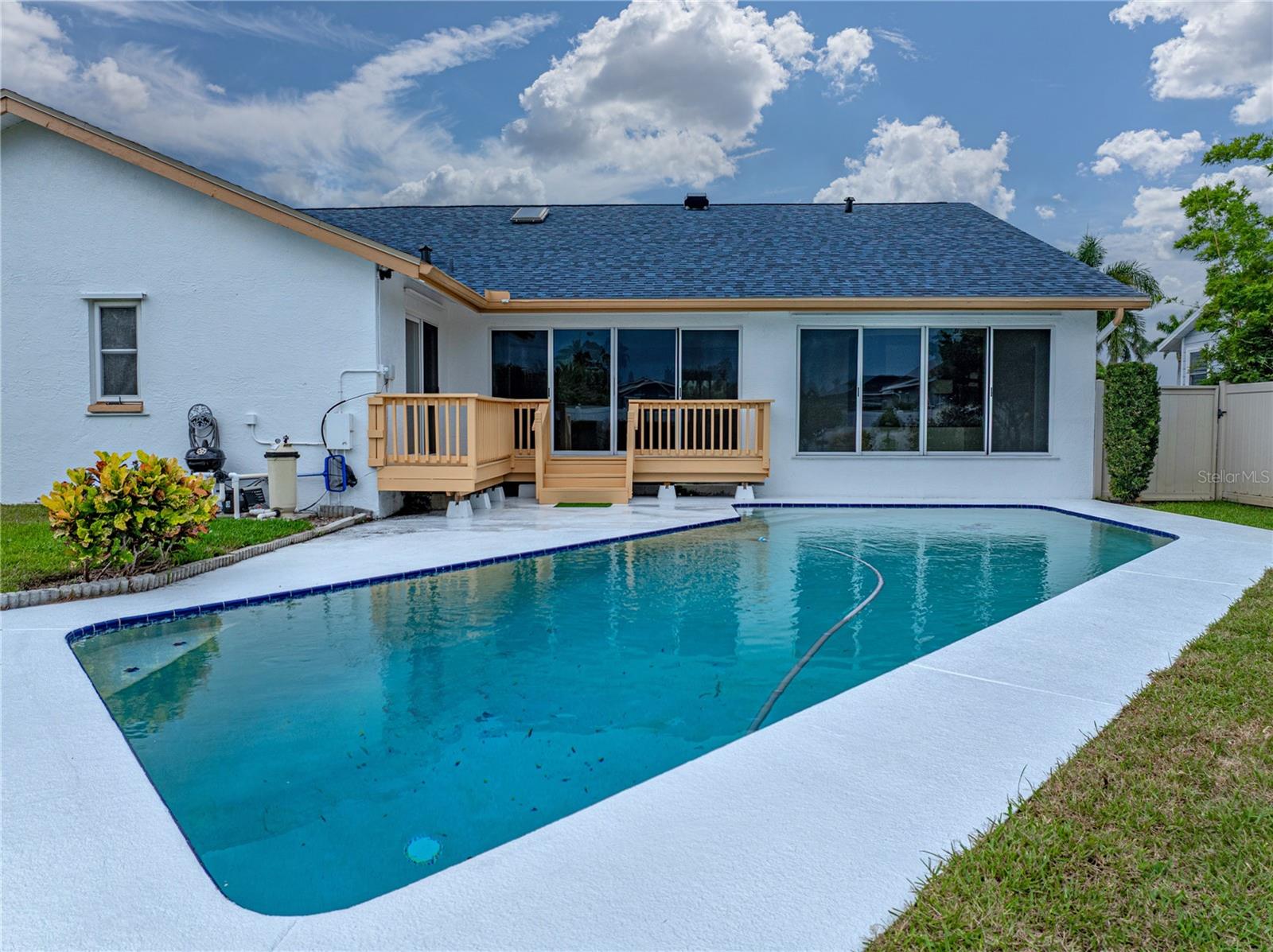 366 6th, Tierra Verde, FL 33715
