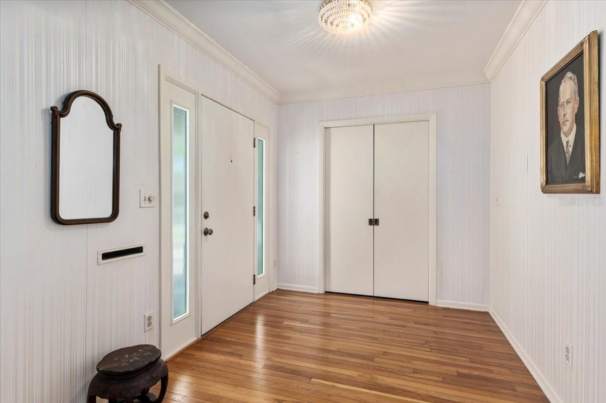 1541 Flower, Sarasota, FL 34239