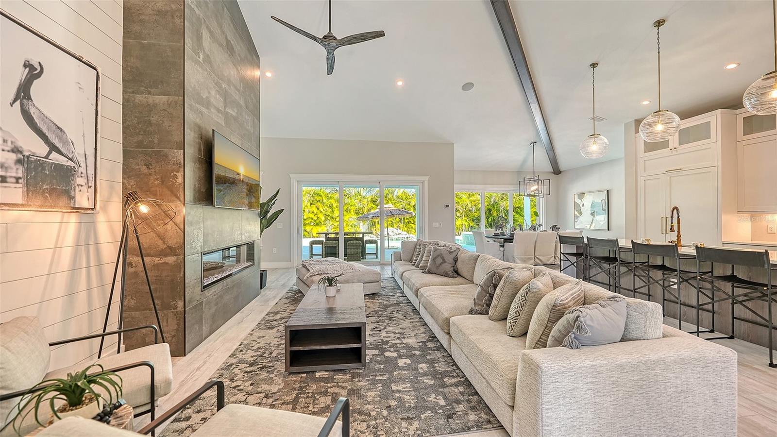 8006 20th, Bradenton, FL 34209