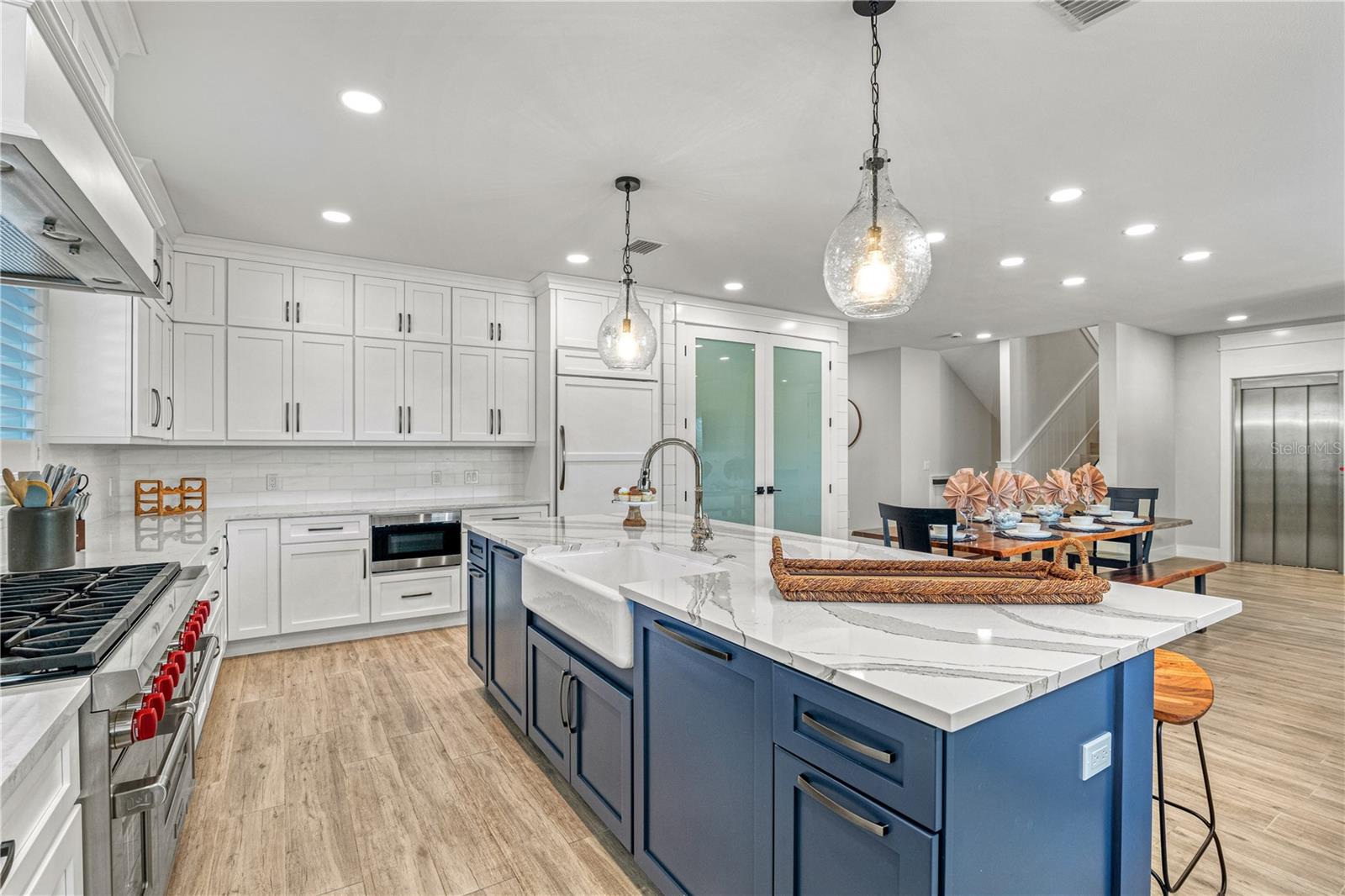 119 Avenida Messina, Sarasota, FL 34242