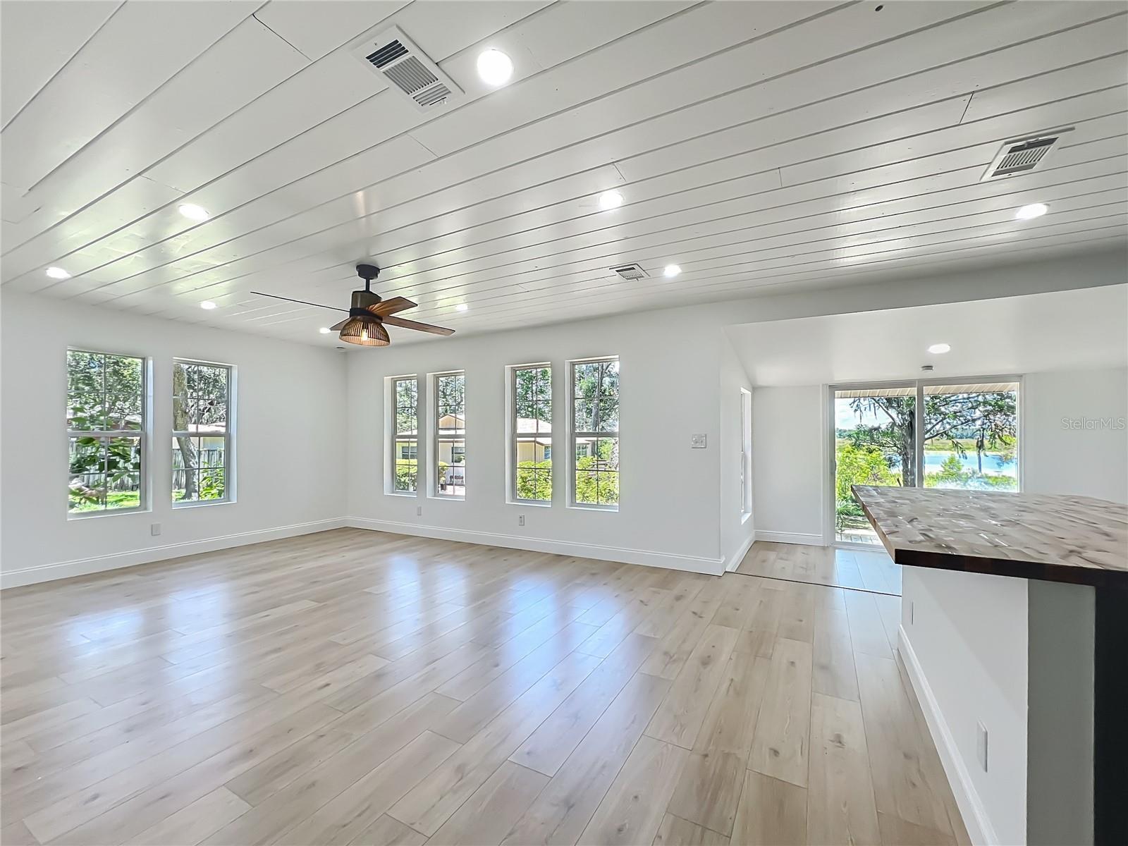 8781 Lakeshore, Floral City, FL 34436