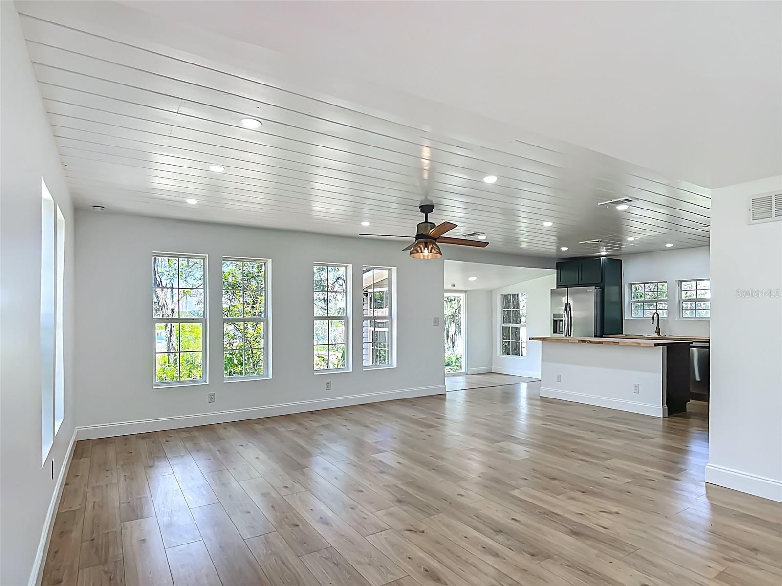 8781 Lakeshore, Floral City, FL 34436