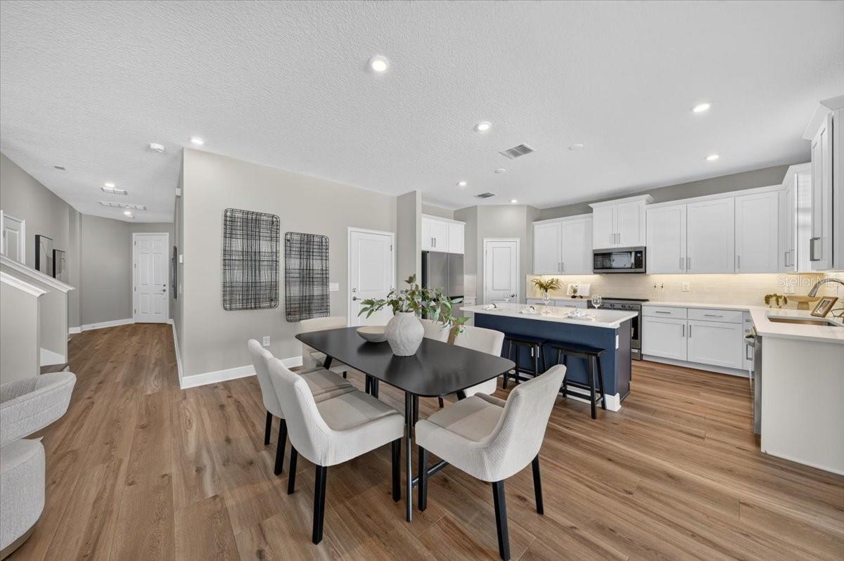 6226 29th, St Petersburg, FL 33702