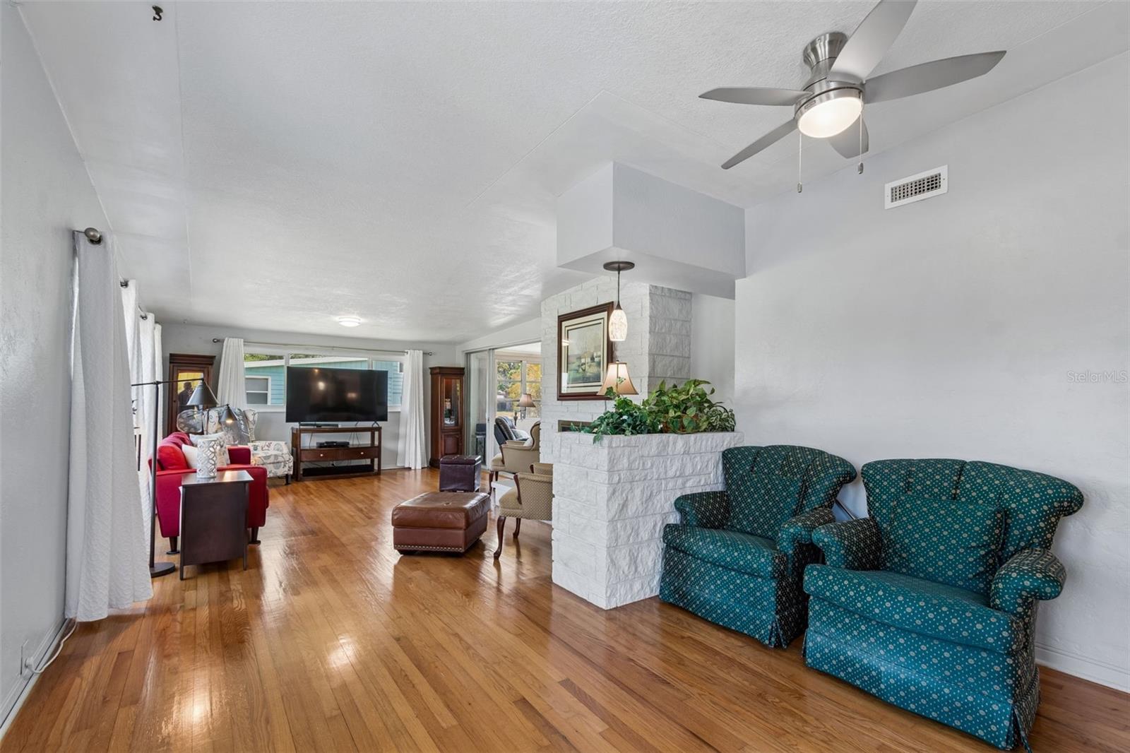 2110 Fairway, St Petersburg, FL 33712