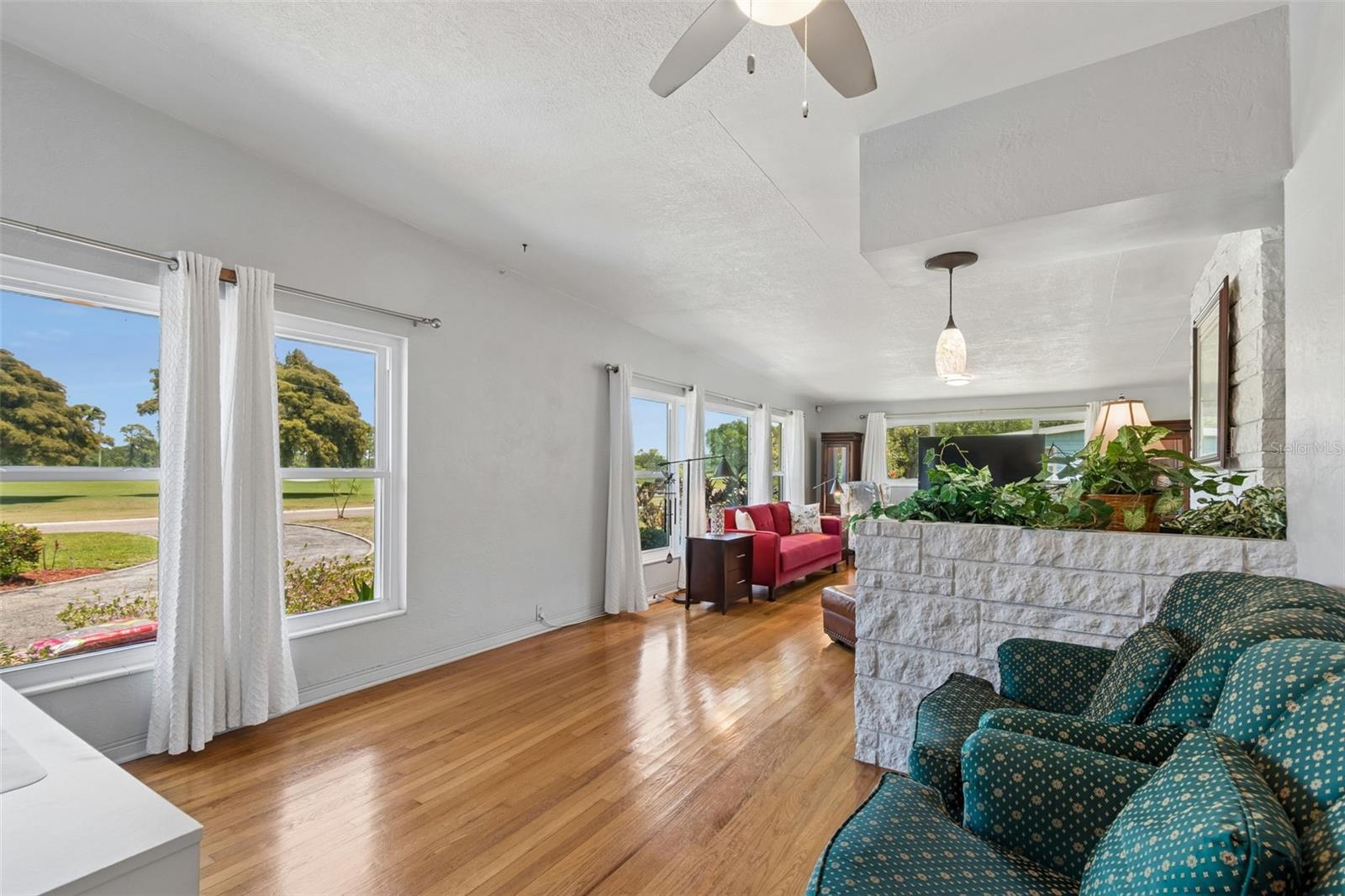 2110 Fairway, St Petersburg, FL 33712
