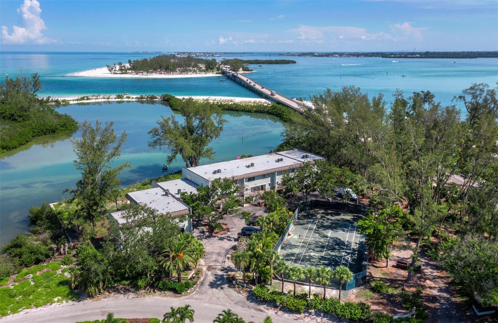490 Shore Unit 6, Longboat Key, FL 34228