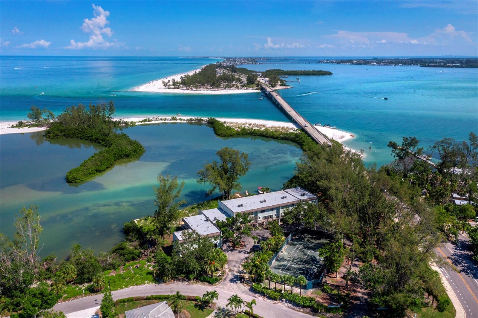 490 Shore Unit 6, Longboat Key, FL 34228